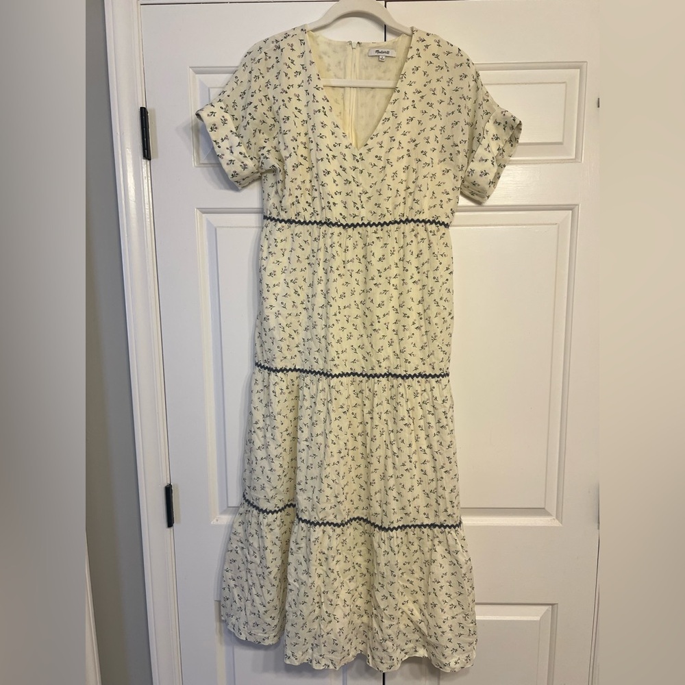 Madewell Rickrack Short-Sleeve Tiered Midi Dress in Spring Fling